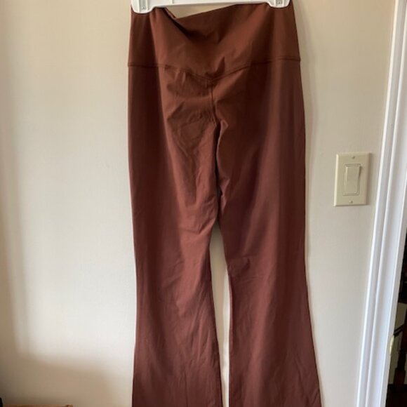 Yelete Active Brown Flared Leggings Size L NWT - Picture 4 of 10